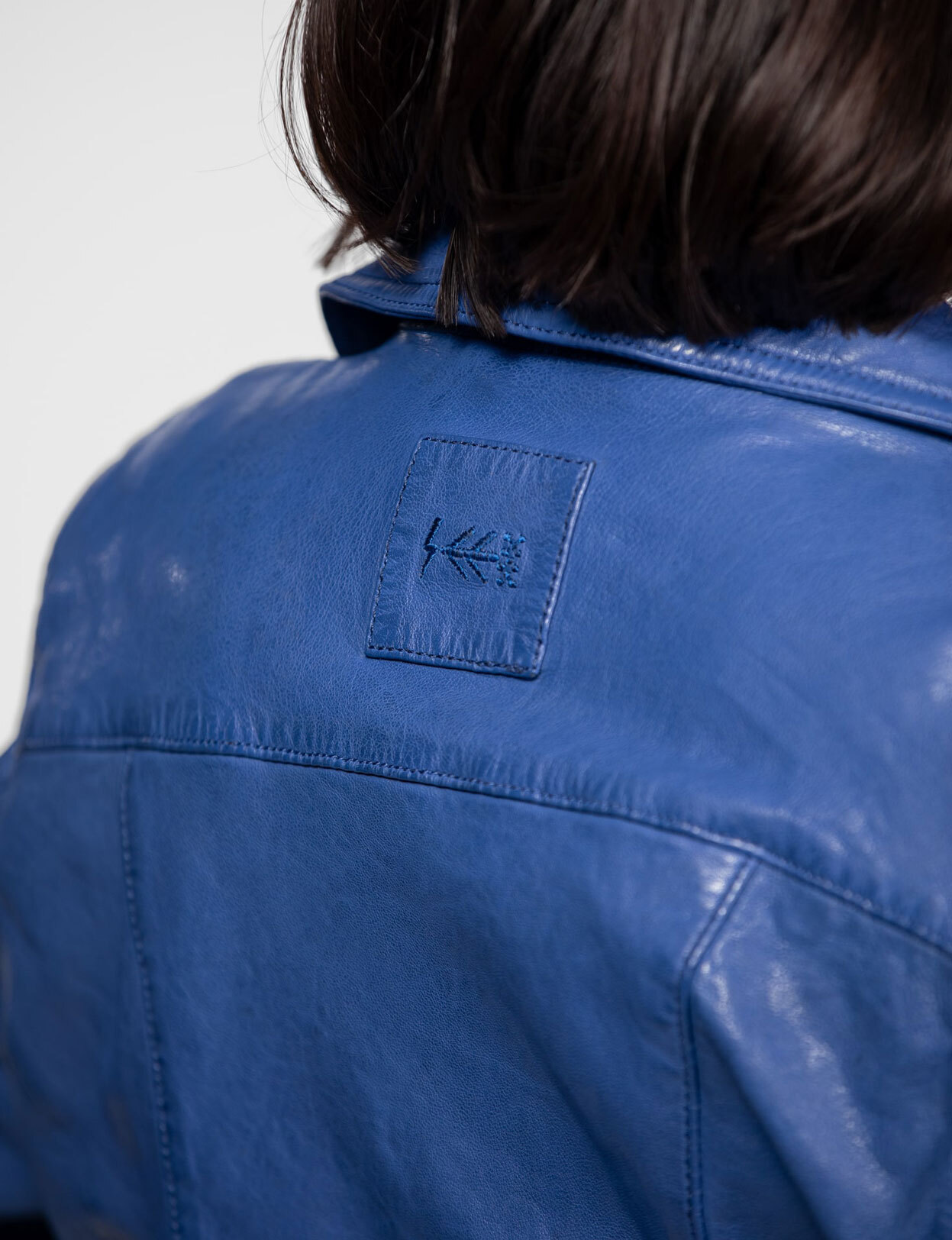 104177-anthea-cobalt-(1)