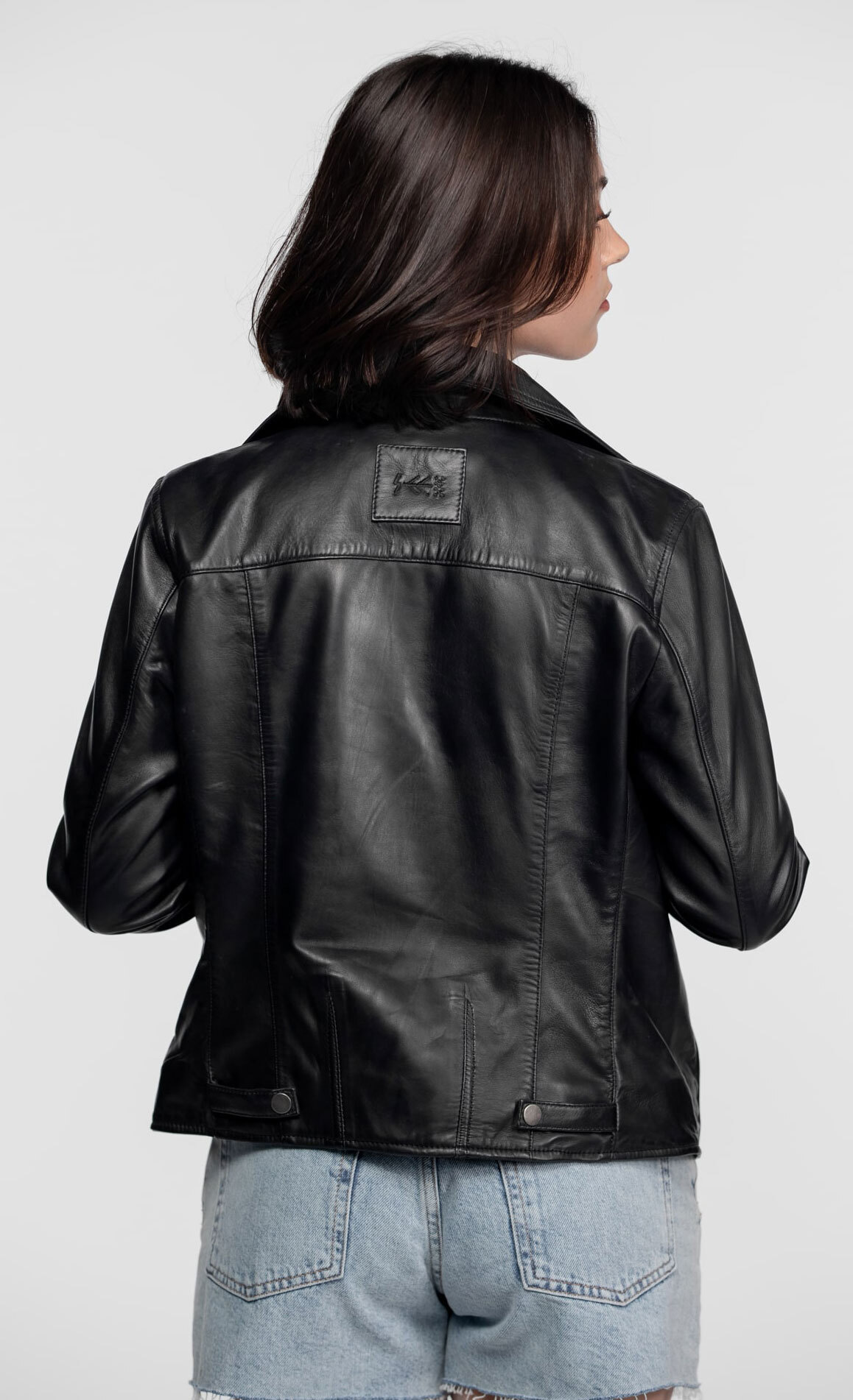 104179-HAVEN-BLACK-(6)-min