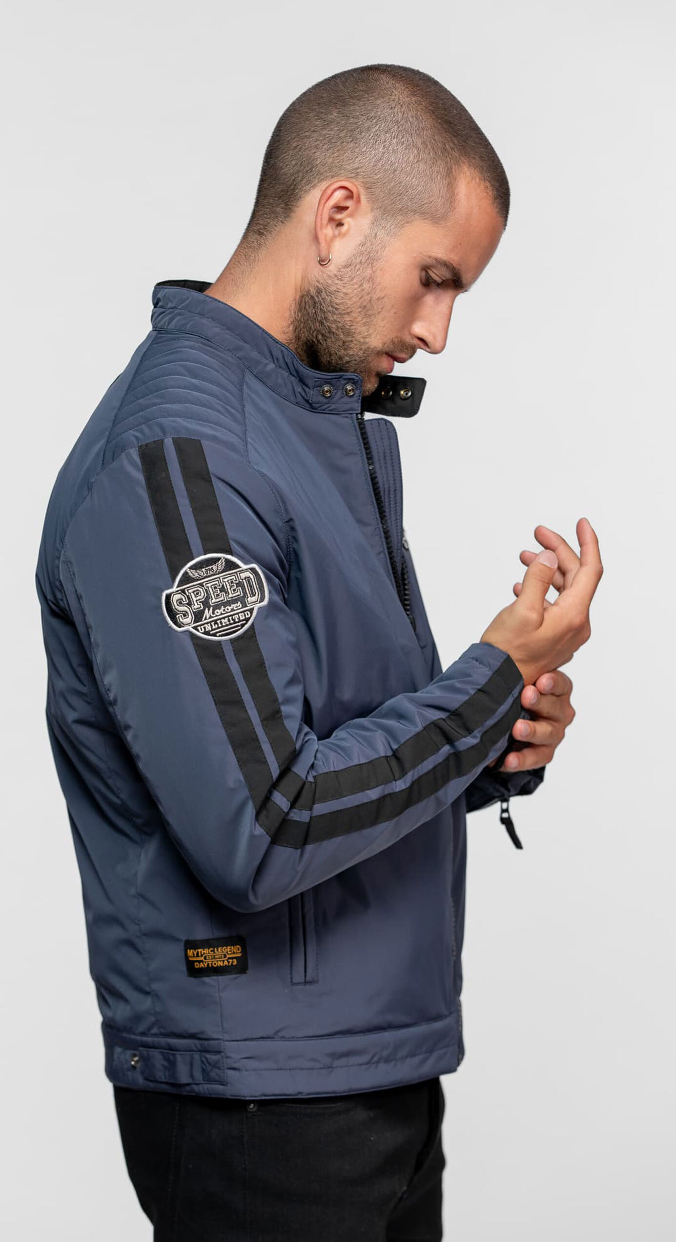 104251-HAMILTON-NAVY-(8)-mi