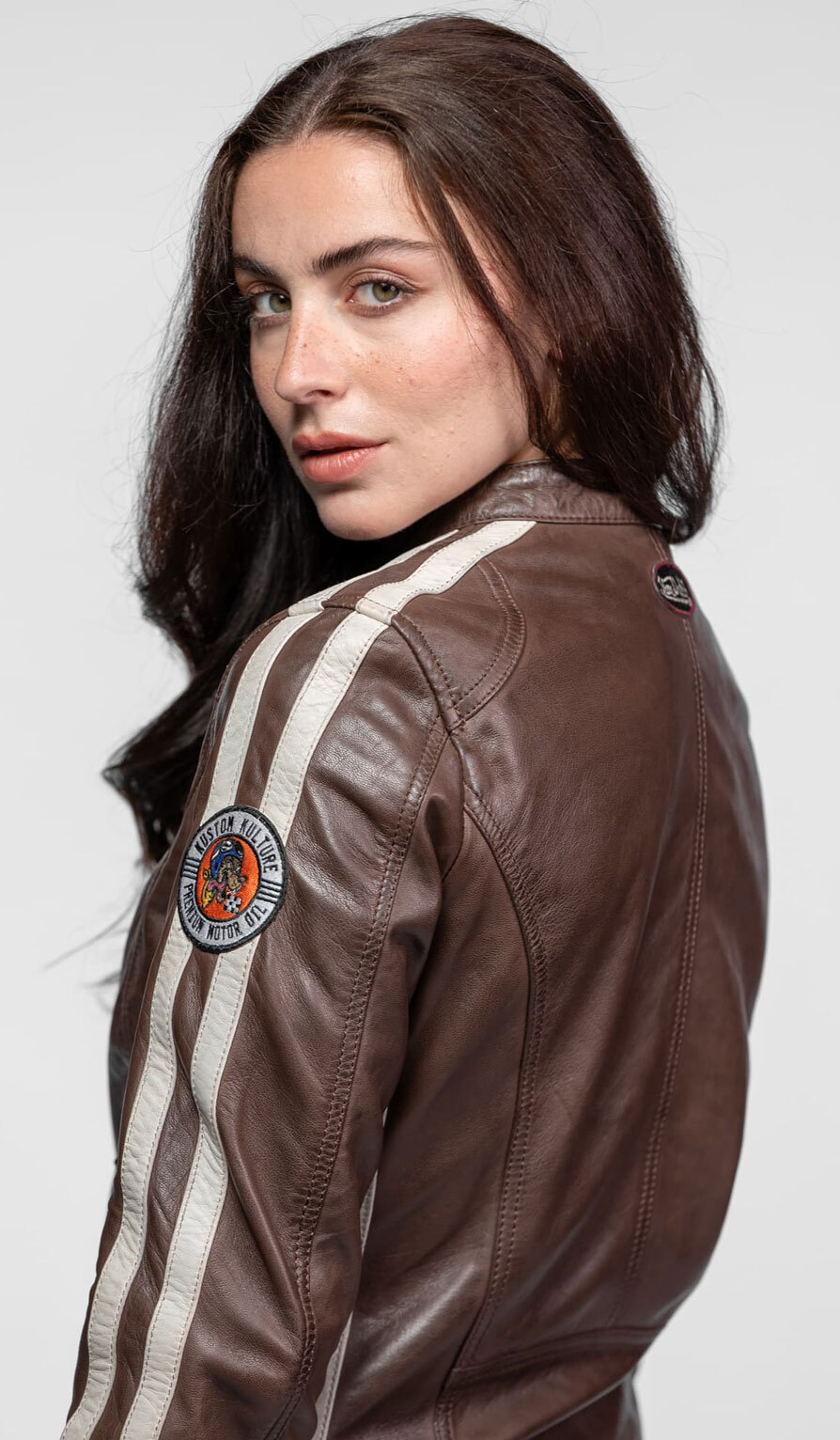 104280-ROADIE-BISON_6_-min