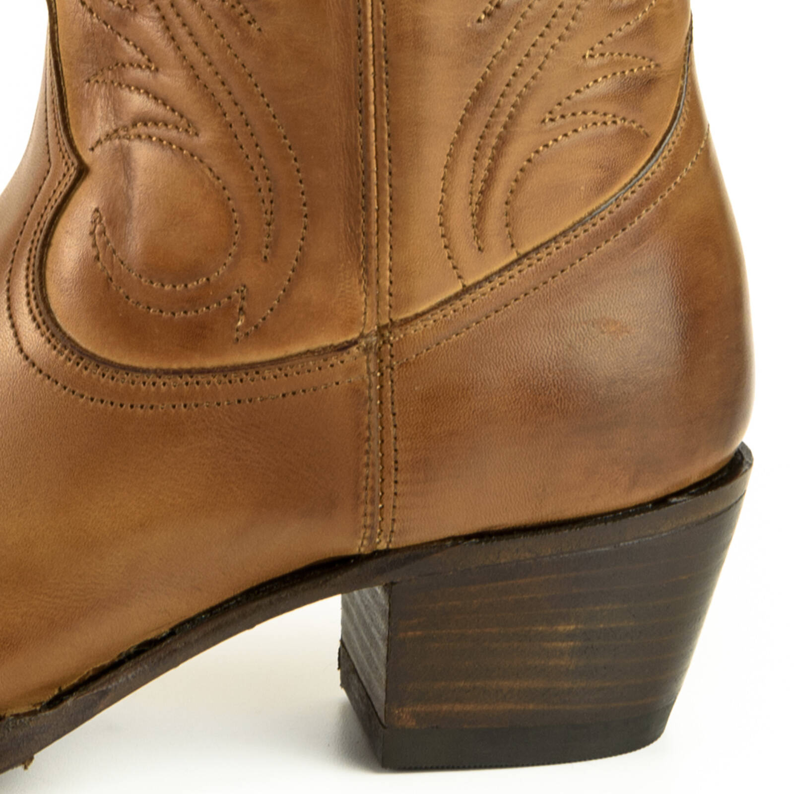 bota-cowboy-modelo-virgi-2536-napa-tostado-4