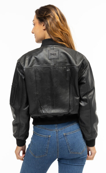 CG25-Femmes-104466-0047BD