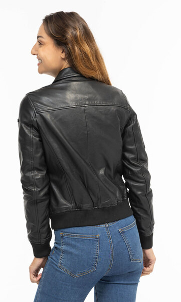 CG25-Femmes-AVA-1082BD