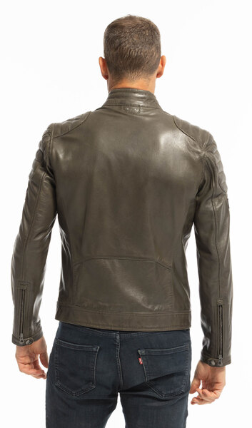 CG25-Homme-103-878-4867BD