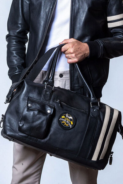 GASTON4-48H-ALPINE-NOIR-(2)