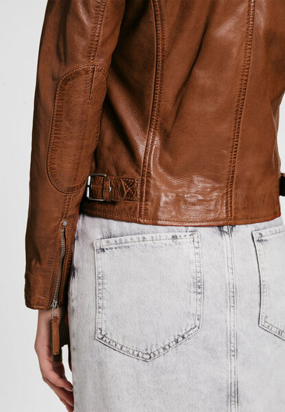 paige-cognac-dos-zoom